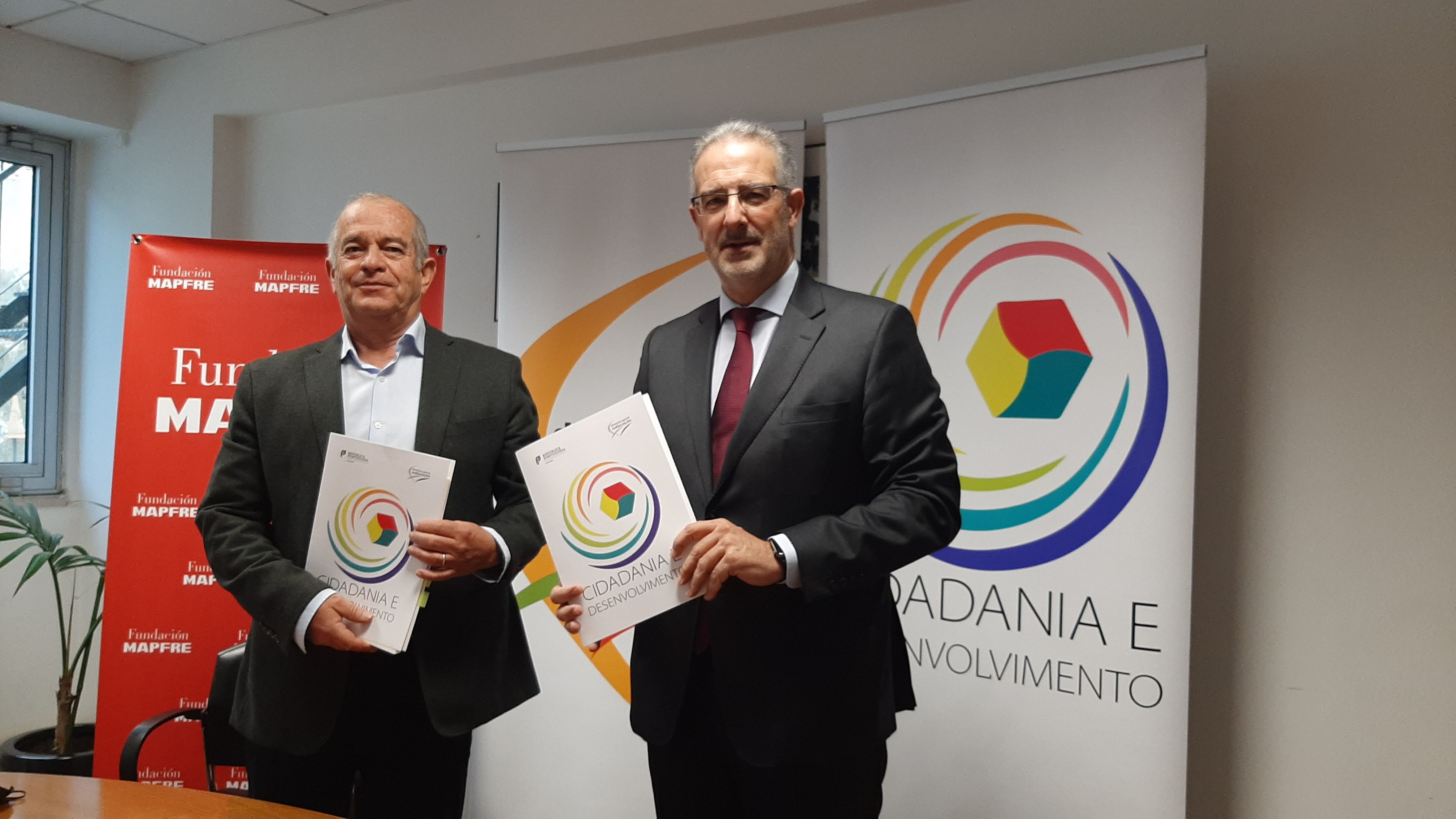 José Victor Pedroso (DGE) e Luis Anula (MAPFRE)