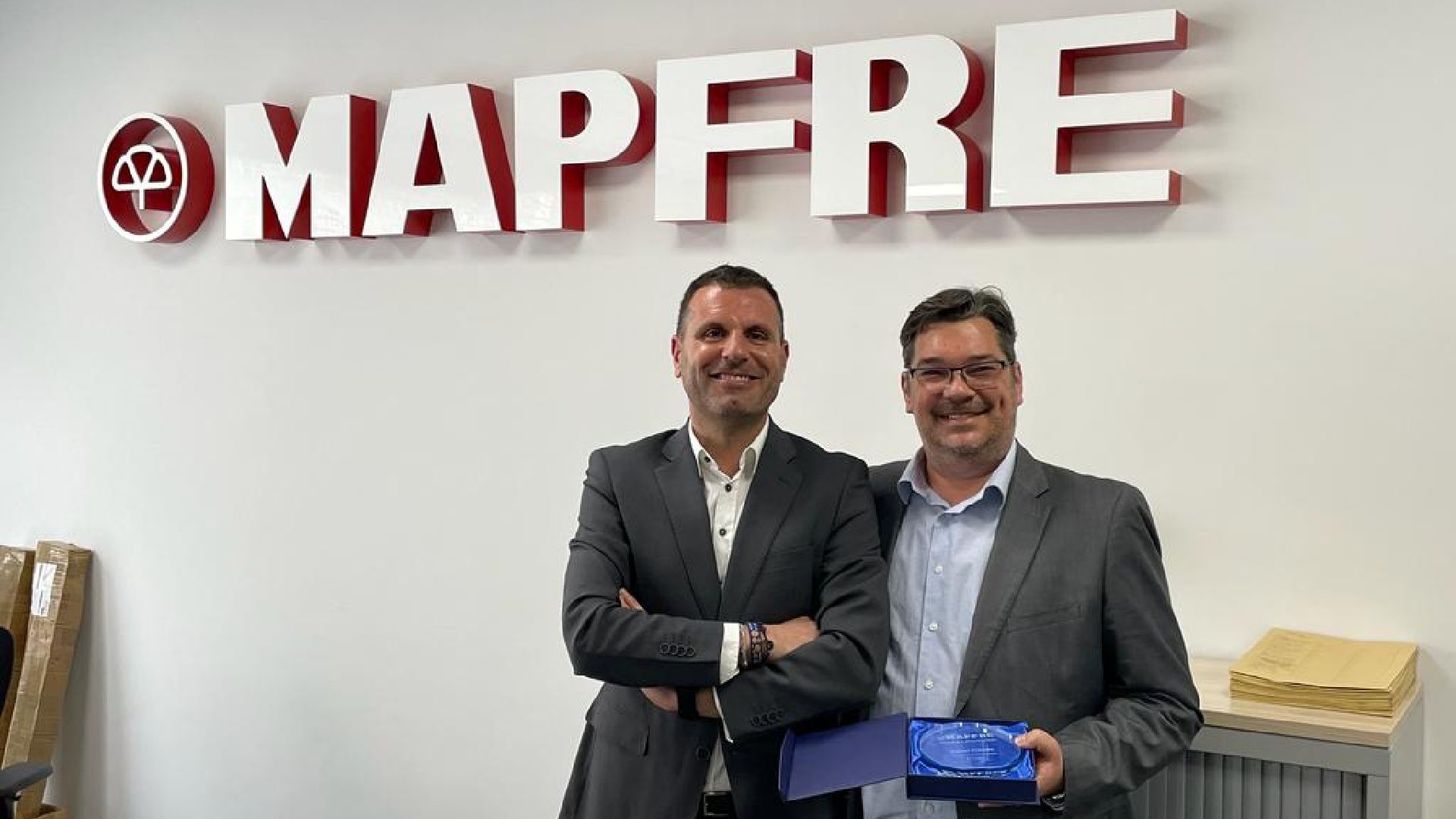 José Carlos Garcia (diretor Rede MAPFRE) e Rafael Plácido (Lisboa) José Carlos Garcia (diretor Rede MAPFRE) e Rafael Plácido (Lisboa)