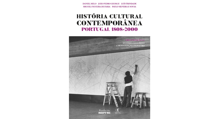Livro do último volume História Contemporânea Portugal