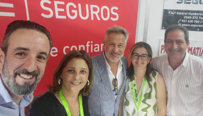 Nuno Almeida, Gerente Loja Cascais, Ana Santos, Agente Delegada Torres Vedras, Fernando Rodrigues, Assessor Comercial Loja Cascais, Patrícia Filipe, Agente Delegada Malveira e José Dias, Assessor Comercial Loja Cascais