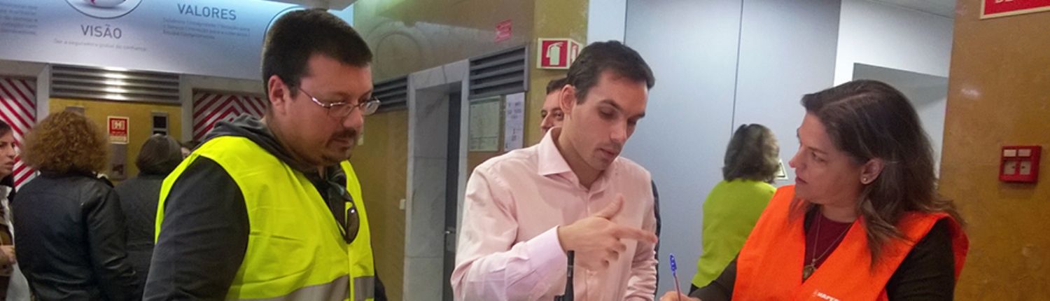 422_Simulacro_grande.jpg 422_Simulacro_grande.jpg